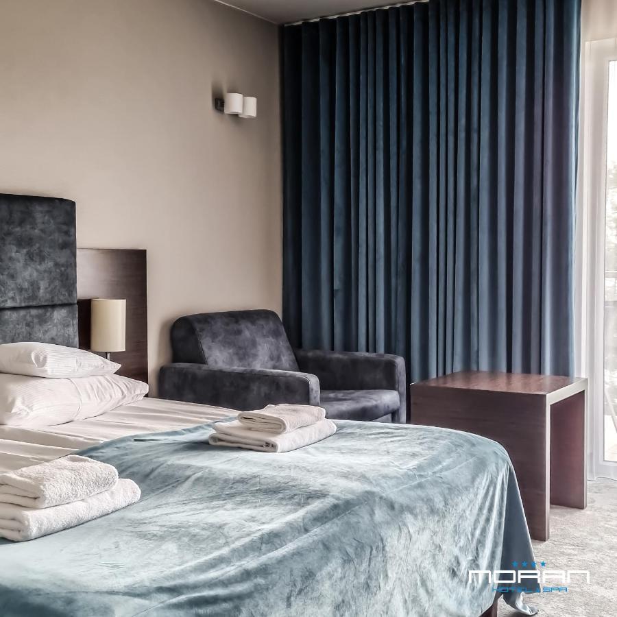 Hotel Moran & Spa Powidz Kültér fotó