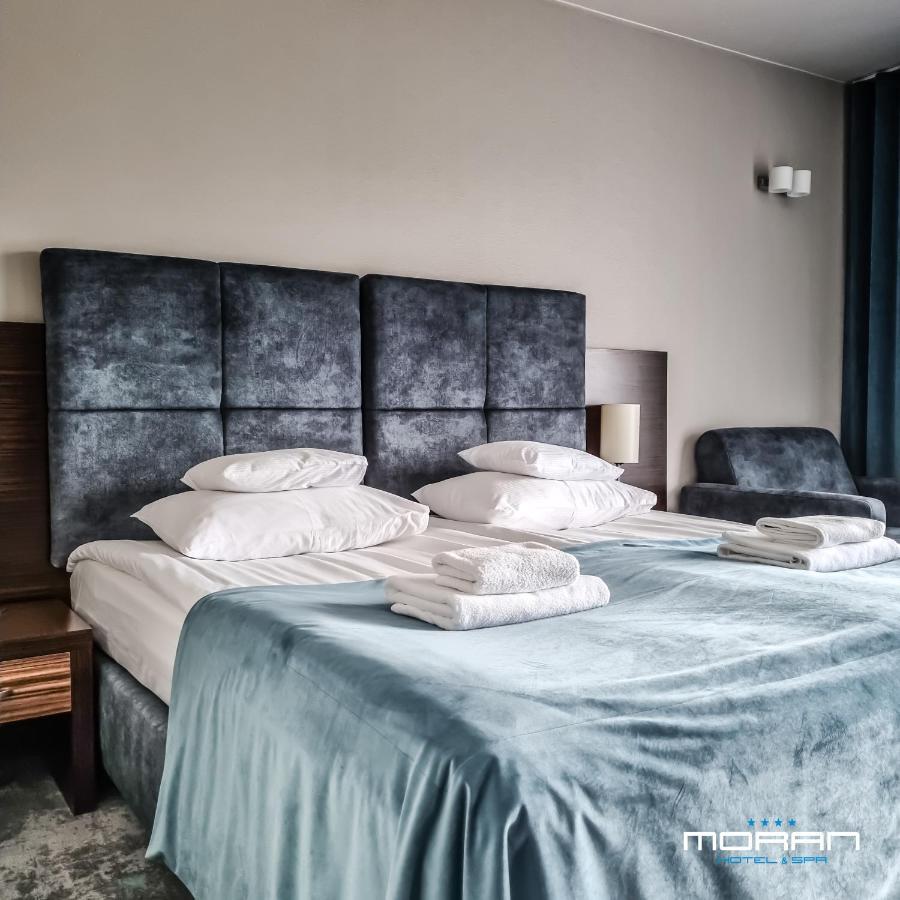 Hotel Moran & Spa Powidz Kültér fotó