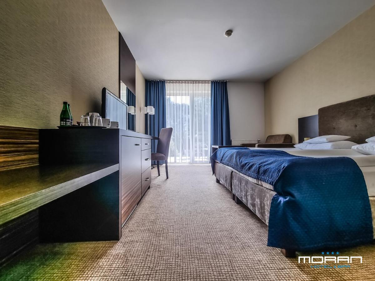 Hotel Moran & Spa Powidz Kültér fotó