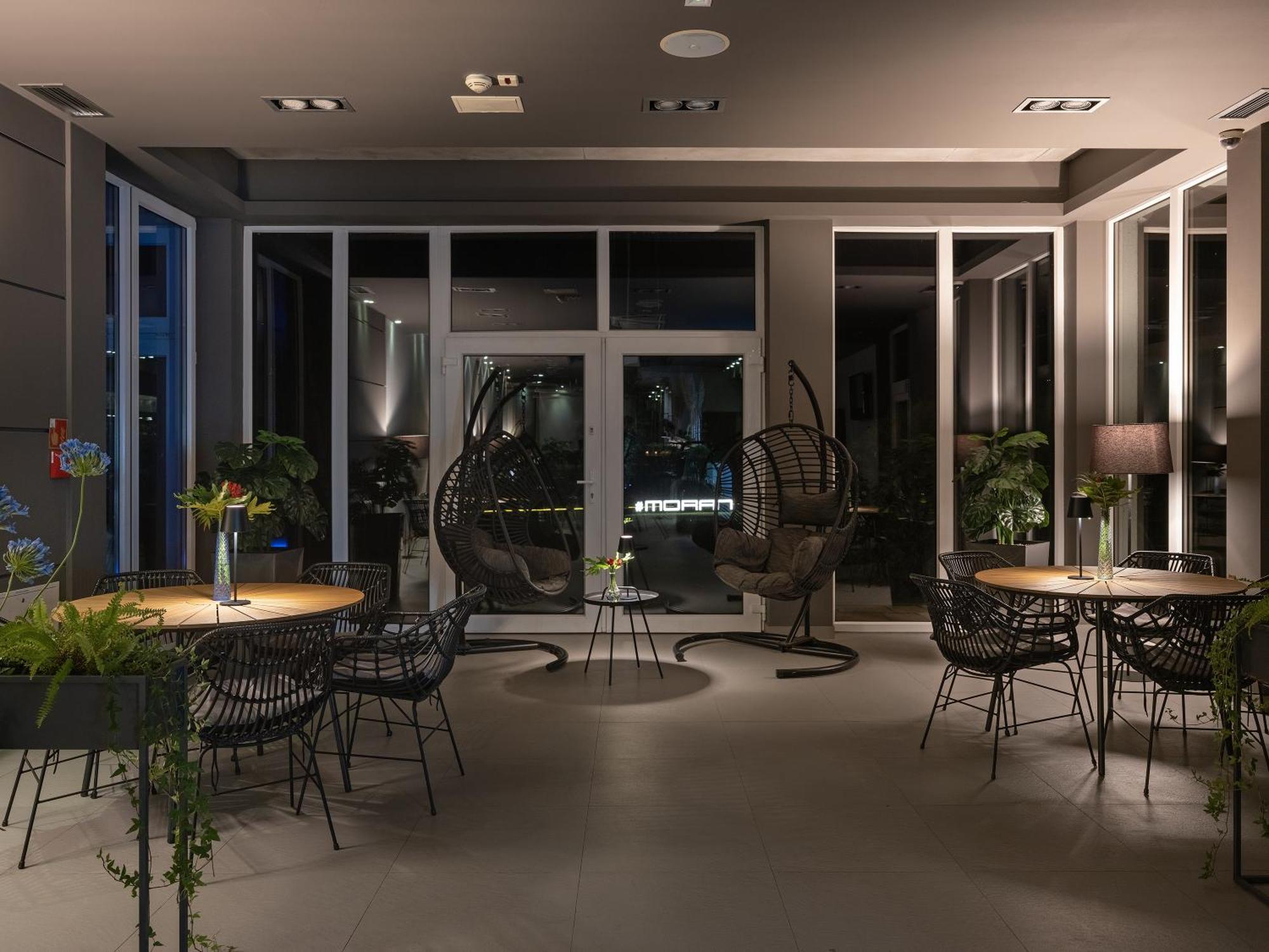Hotel Moran & Spa Powidz Kültér fotó