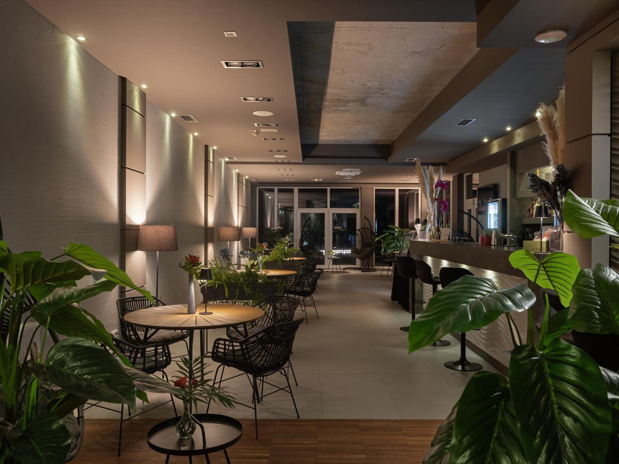 Hotel Moran & Spa Powidz Kültér fotó